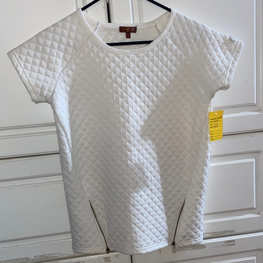 7 For All Mankind White Quilted Short Sleeve Top
